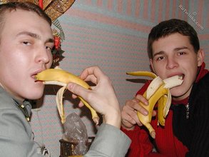 Older guy decides to seduce his twink friend after their dinner