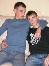 Oversized hoodie twink seduced by his boyfriend