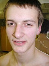 Brown-eyed twink does all the heavy lifting