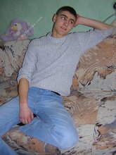 Blue-eyed brunette twink has mastered the slav squat