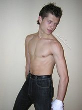 Twisted twink brunette shows off his six pack