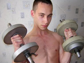 Gorgeous guy with a great physique gets naked on cam
