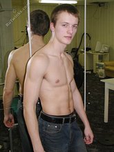 Six-pack twink stud working out and showing off