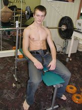 Six-pack twink stud working out and showing off