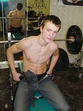 Six-pack twink stud working out and showing off