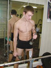 Six-pack twink stud working out and showing off