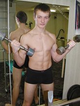 Six-pack twink stud working out and showing off