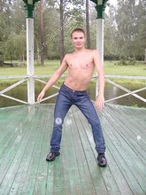 Blonde guy showing his sexy body outdoors