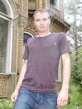Blond-haired twink showing his naked cock outdoors