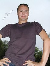 Jeans-wearing dude showing his amazing body on cam