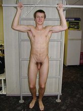 Hairy cock twink pumping iron and showing his manhood