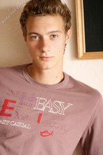 Beautiful guy takes off his sexy shirt on camera