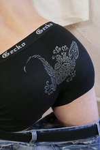 Tight booty twink showing off his tasty ass