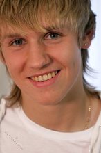 White t-shirt twink flashing his nipples on camera