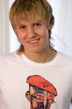 White t-shirt twink flashing his nipples on camera