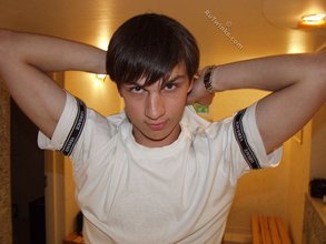 Dark-haired twink exposes that perfect body of his