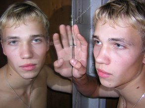 Grey eyes twink blonde shows off his tender asshole