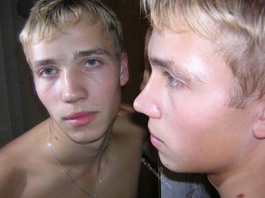 Grey eyes twink blonde shows off his tender asshole