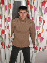 Smoking hot twink posing seductively outdoors
