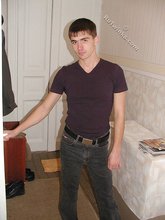 Smoking hot twink posing seductively outdoors