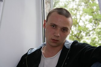 Buzzcut twink showing his beautiful face on camera