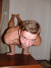 Acrobatic blond-haired twink does wonderful stuff on cam