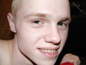 Blond-haired twink and his acrobatic prowess
