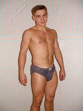 Blond-haired twink shows off his tight body on cam
