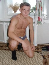 Blond-haired guy and his hot body: HQ pictures