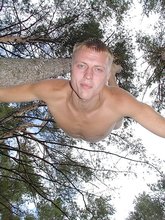 Gymnast twink showing his strength and his asshole