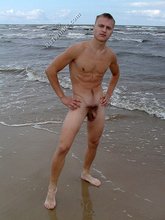 Blond-haired twink flashing his sexy junk on cam