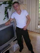 White t-shirt twink posing shirtless in the end