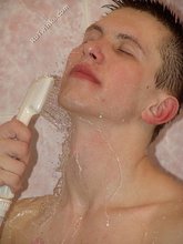 Horny twink takes a shower, fucks his own ass