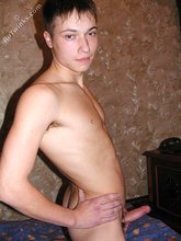 Lustful lanky twink doing bridges and shit on cam