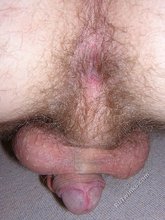 Big booty twink fingering his own asshole right here