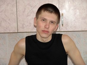 Twink with a winning smile welcomes you (gay XXX)