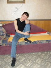 Twink with a winning smile welcomes you (gay XXX)