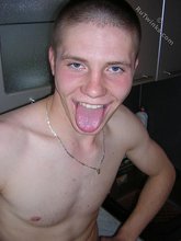 Kinky twink masturbating shamelessly in the ktichen