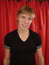 Twink with sexy eyes flashing his sexy torso