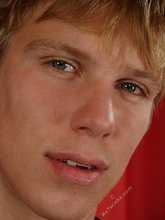 Twink with sexy eyes flashing his sexy torso