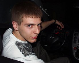 Blue-eyed twink blowing kisses after blowing his load