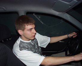 Blue-eyed twink blowing kisses after blowing his load
