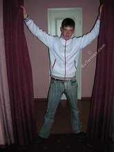 Blue-eyed twink looks positively badass in this little gallery