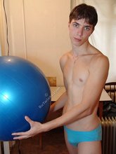 Dark-haired guy shows that ass and looks sexy as fuck during it