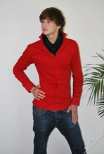 Long-haired twink in red slowly undressing in front of the cam