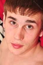 Twink showing his sexy feet and teasing you like crazy