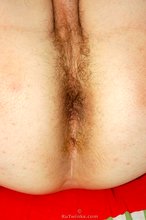 Hairy asshole twink showing his soles and the rest of his hot bod