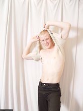 Albino-looking twink shows off his great-looking body here