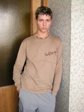 Impressive posing gallery from a good-looking tanned twink
