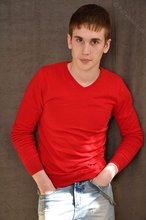 Dark-haired guy shows off his cock and sexy feet on camera